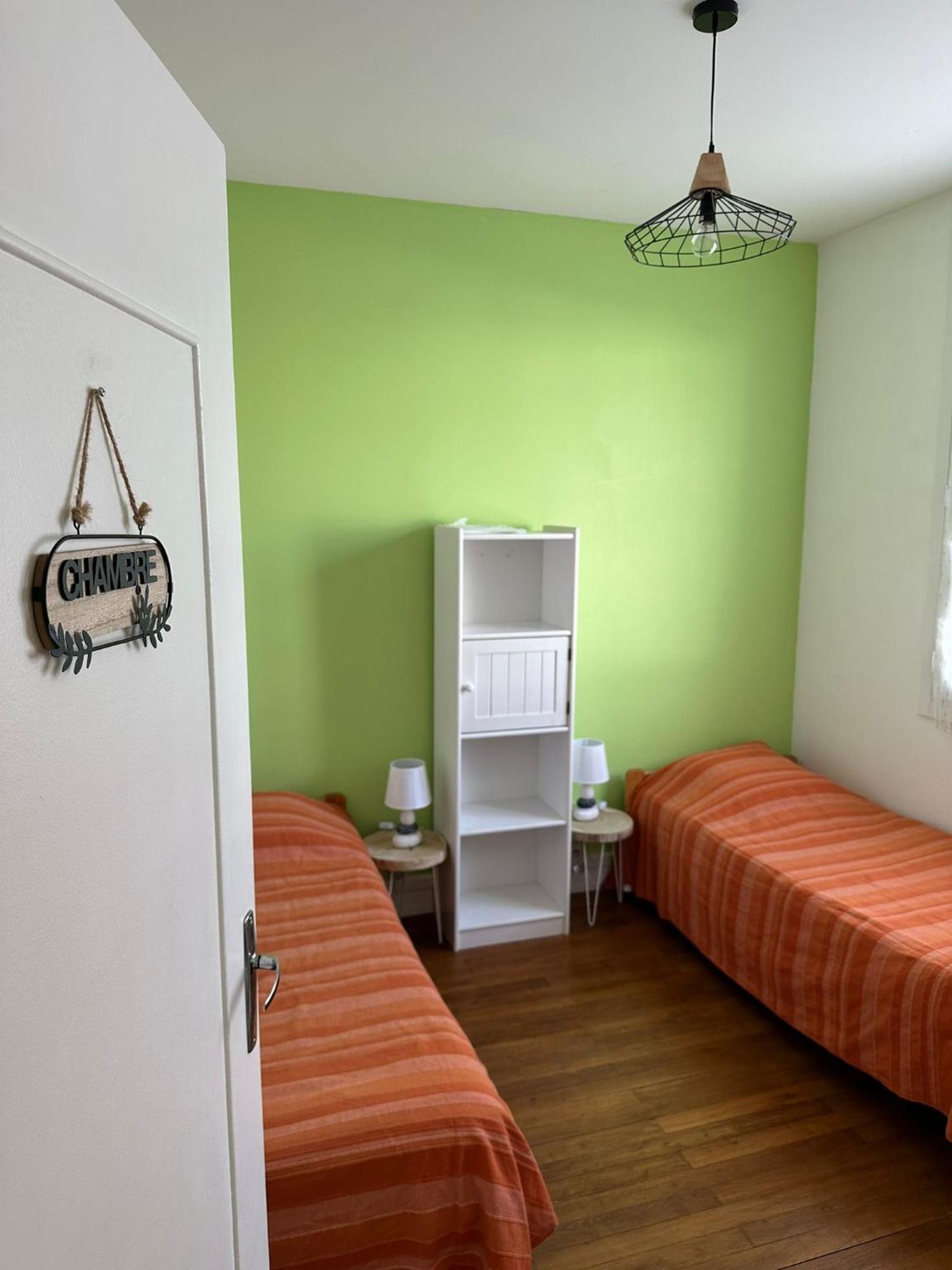 Maison De Ville Plein Centre, 3 Etoiles, A 200M De La Plage, Parking Prive, Wifi Royan Luaran gambar