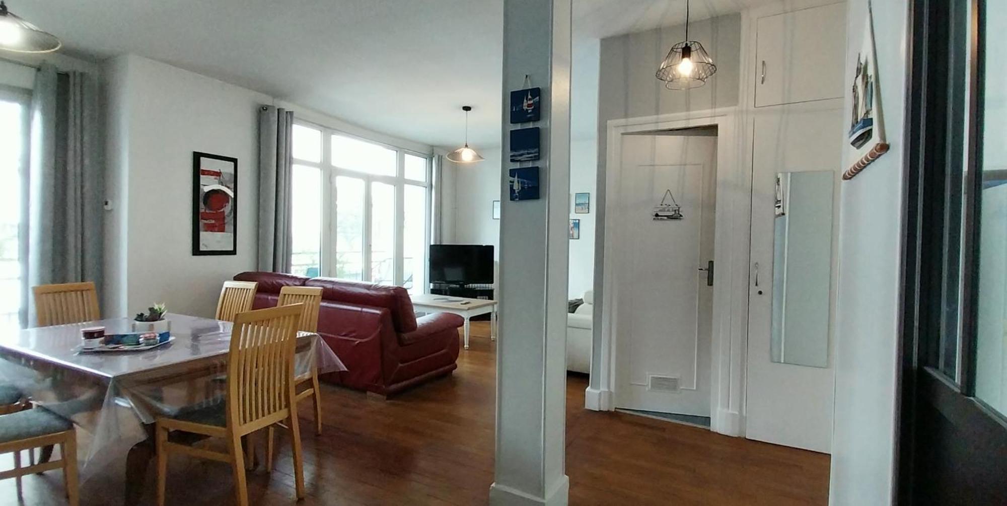 Maison De Ville Plein Centre, 3 Etoiles, A 200M De La Plage, Parking Prive, Wifi Royan Luaran gambar