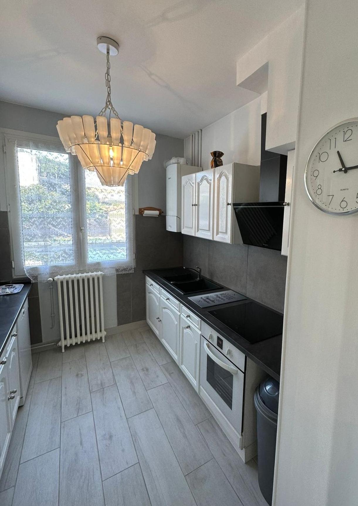 Maison De Ville Plein Centre, 3 Etoiles, A 200M De La Plage, Parking Prive, Wifi Royan Luaran gambar