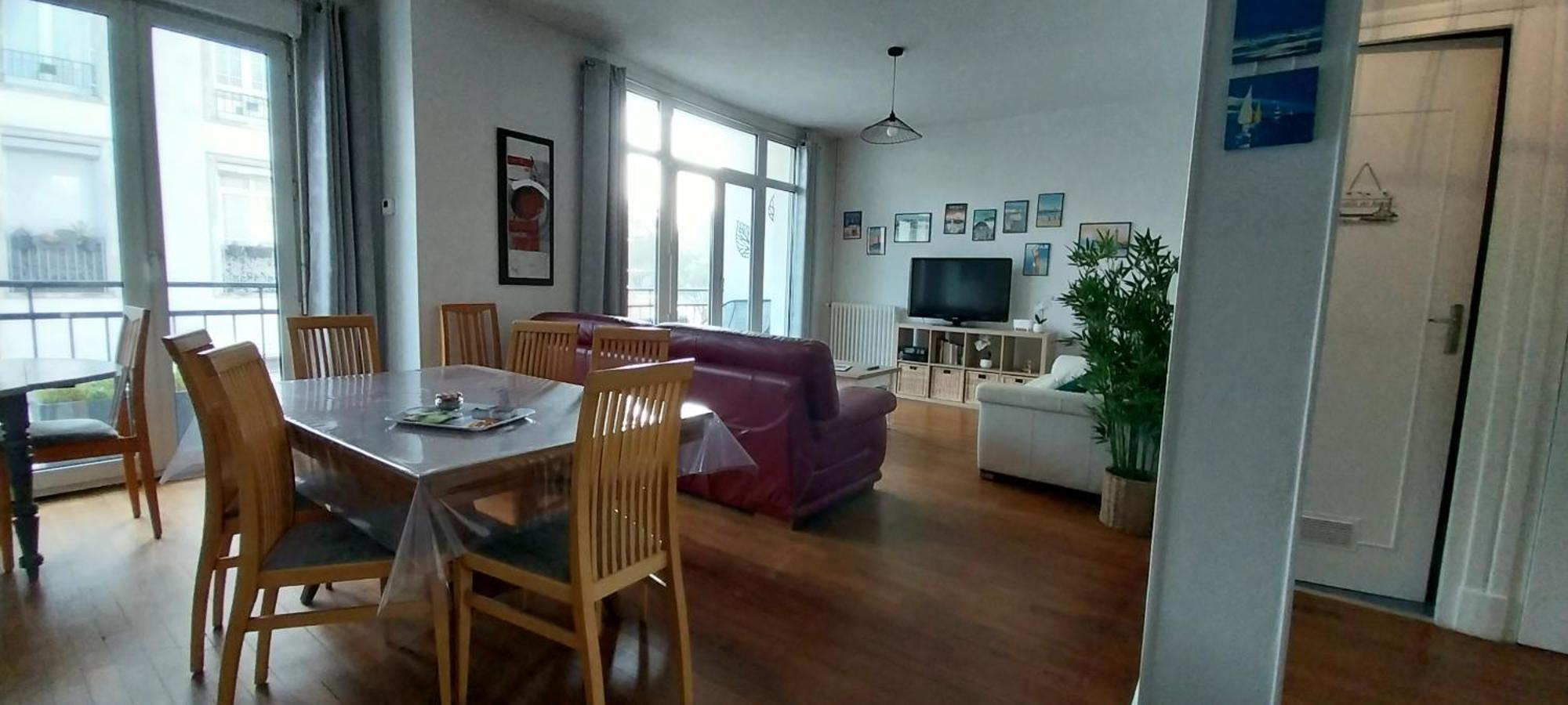Maison De Ville Plein Centre, 3 Etoiles, A 200M De La Plage, Parking Prive, Wifi Royan Luaran gambar